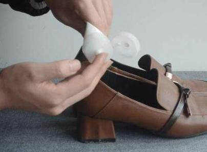 鞋子挤脚怎么办,解决鞋挤脚的小妙招