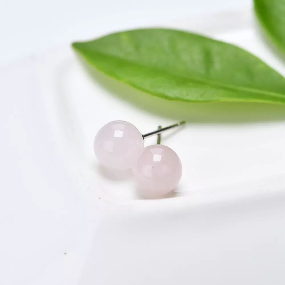 中国传统首饰手镯戒指耳饰,戴戒指的项链有什么寓意?