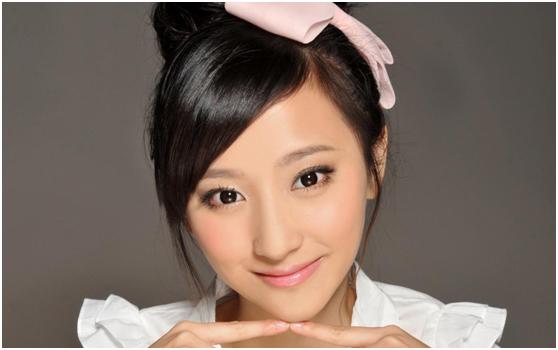 自信才是最美的妆容,精致妆容做一个优雅的美人