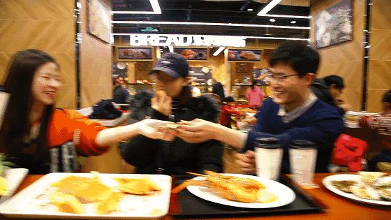 在超市吃海鲜、撸串、喝下午茶……这还是我认识的苏果吗？