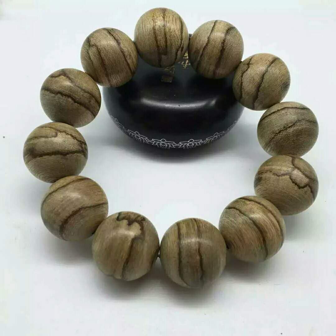 加里曼丹沉香手串有什么寓意,加里曼丹沉香108颗手串怎么搭配