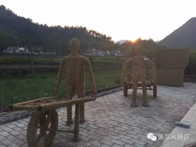 火烧店又现新鲜玩意儿，听说是.......