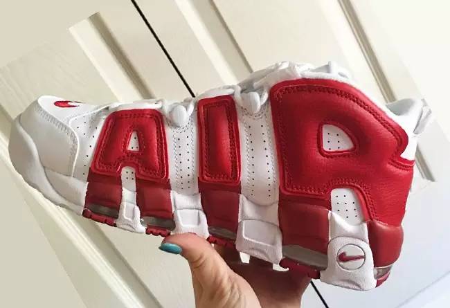 球鞋博主购买yeezy750,球鞋评测yeezy500