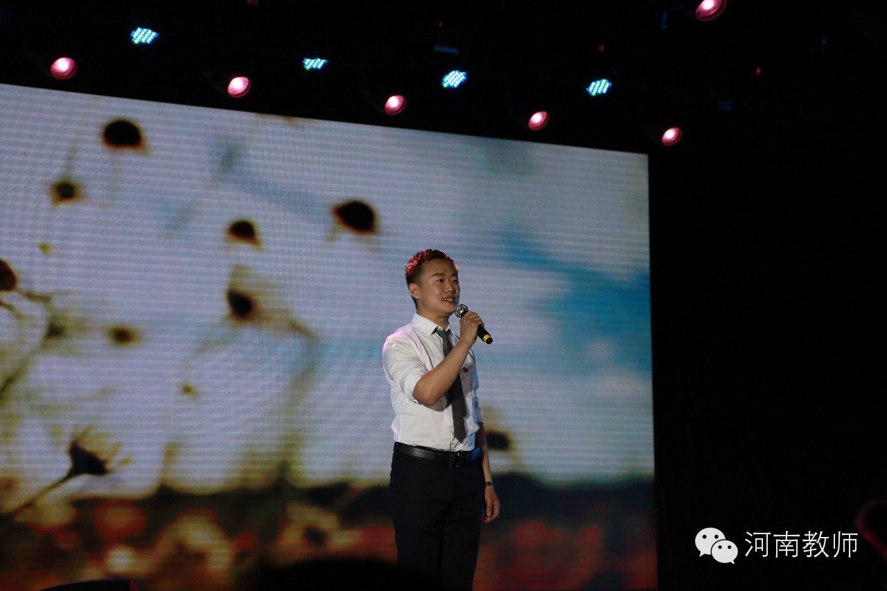 实验学校晚会完整版视频,实验中学晚会视频完整版