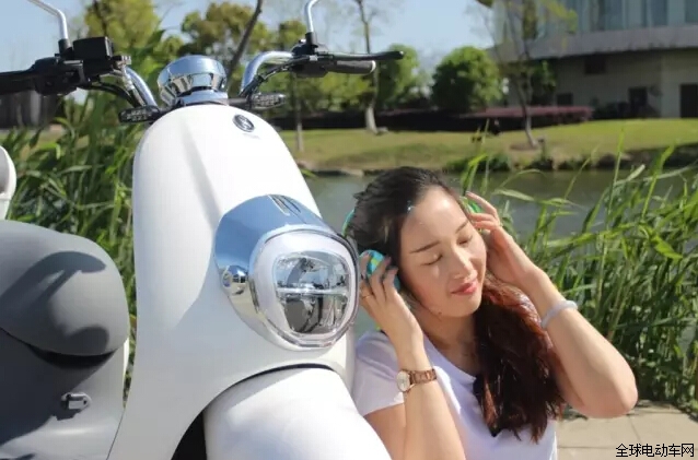 第一眼就爱上了她完整版,第一眼就爱上了西藏