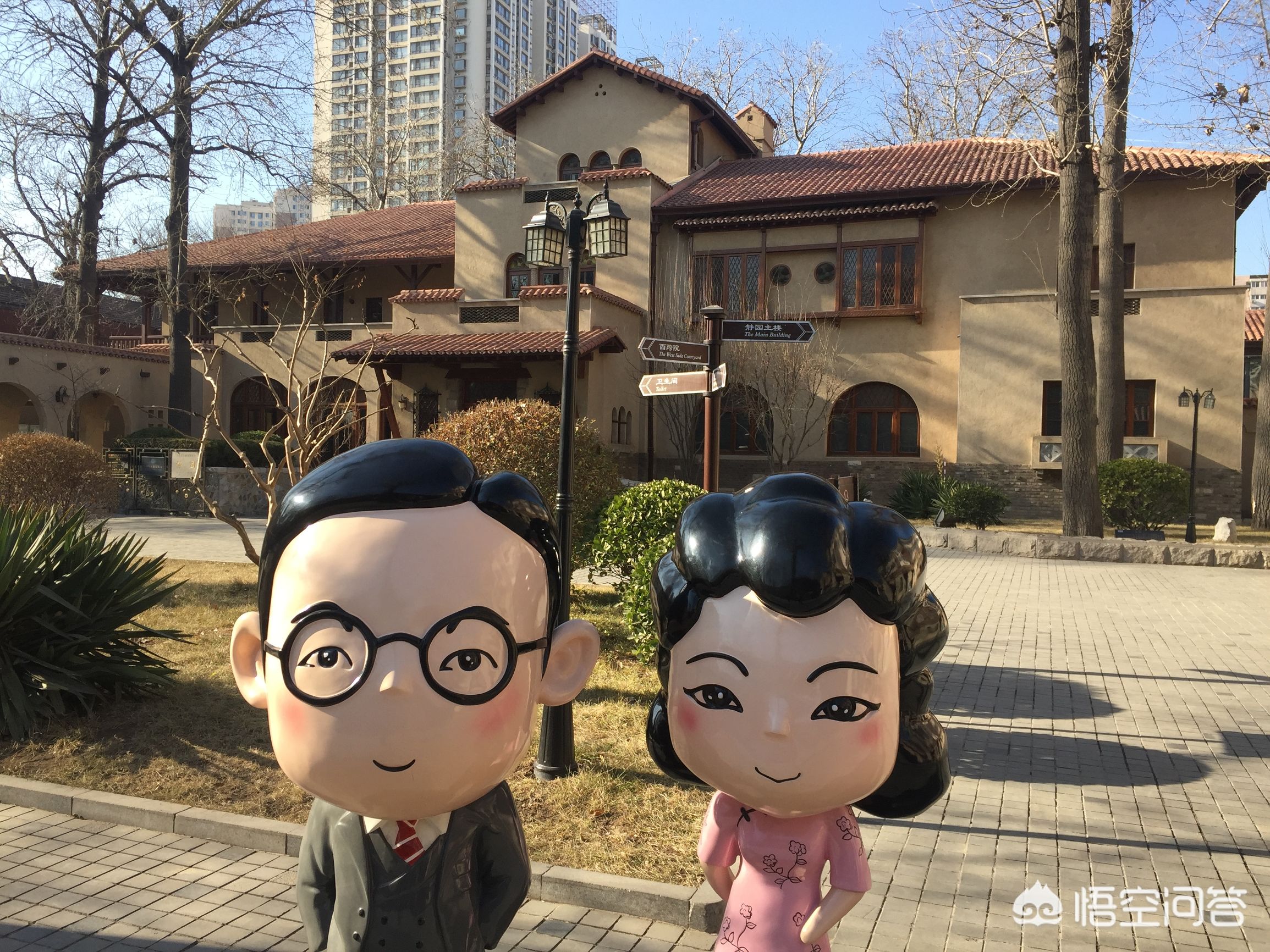 溥仪的妻子文绣和婉容照片,溥仪文绣婉容三人真实容貌