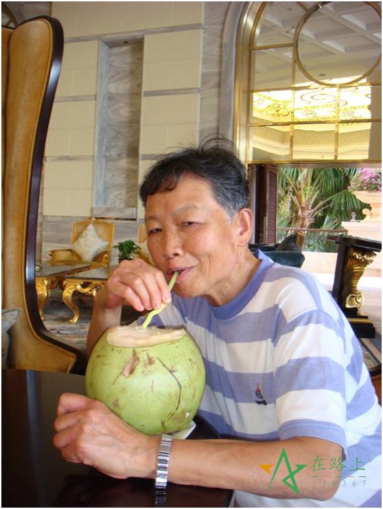 母亲节适合带妈妈去哪里玩海南 (母亲节去哪里吃饭好三亚)