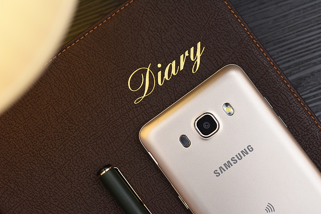 galaxyj7怎样,galaxyj72016扩容