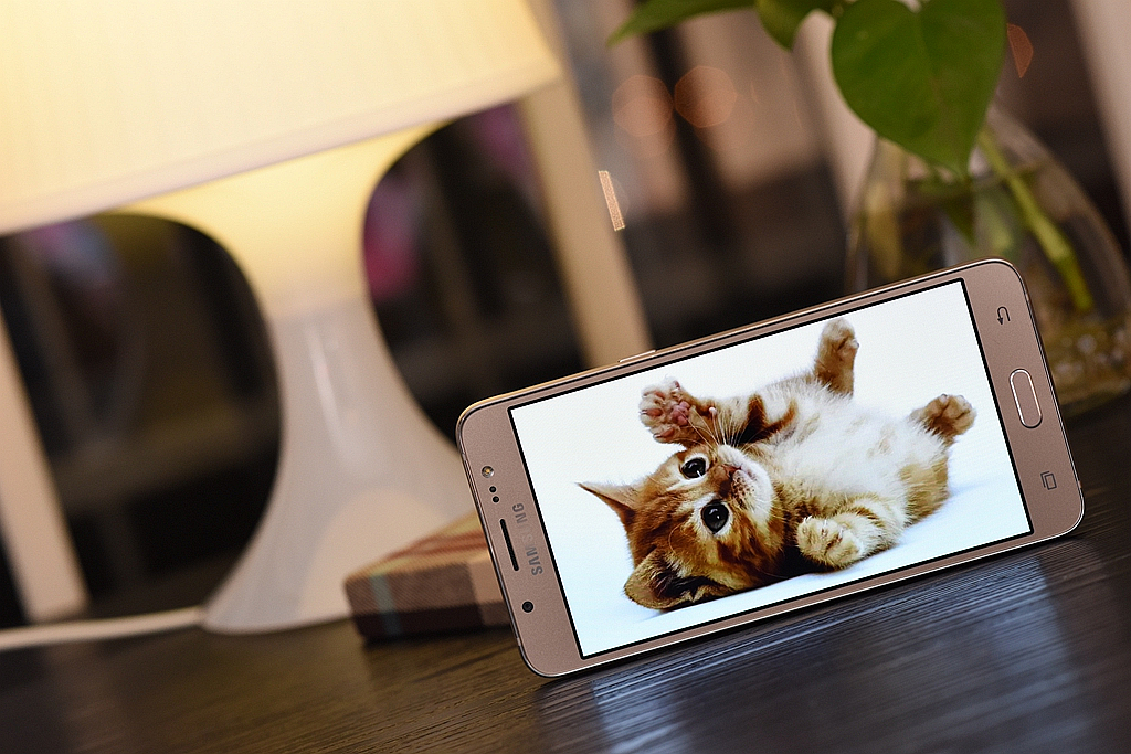 galaxyj7怎样,galaxyj72016扩容