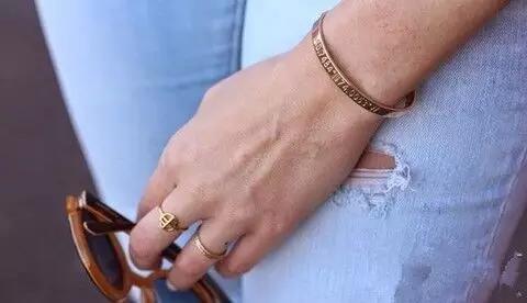 母亲节礼物指南照着买准没错,分享4个实惠走心的母亲节礼物