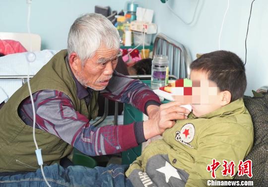 网购发现假货怎么起诉,网购假货该怎么维权