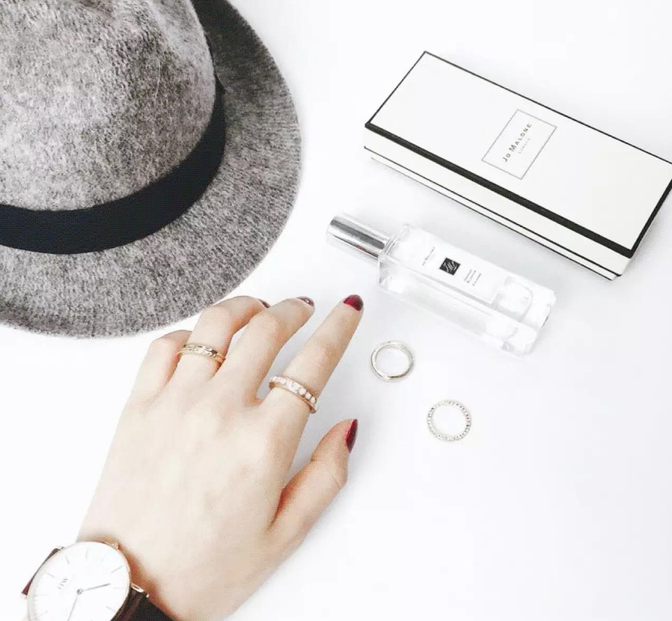 璞嗙摚鏃ヨ棣欐按,璞嗙摚鏃ヨ鍐棩涔嬪厜