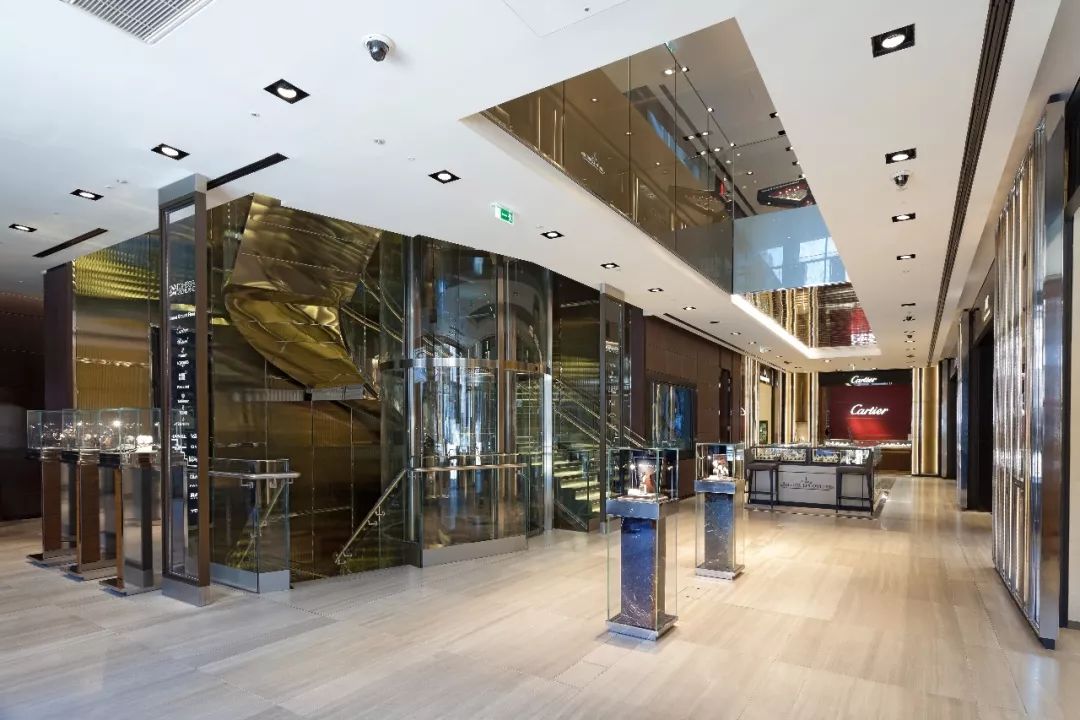 在英国最大的瑞士腕表集合店当VIP是怎样的体验