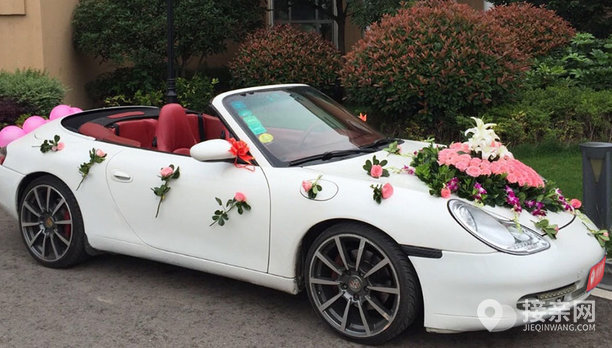 保时捷911婚车队,保时捷911和911敞篷哪个好看