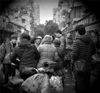 300亿亏损是怎么回事,300亿资金崩盘是真的吗