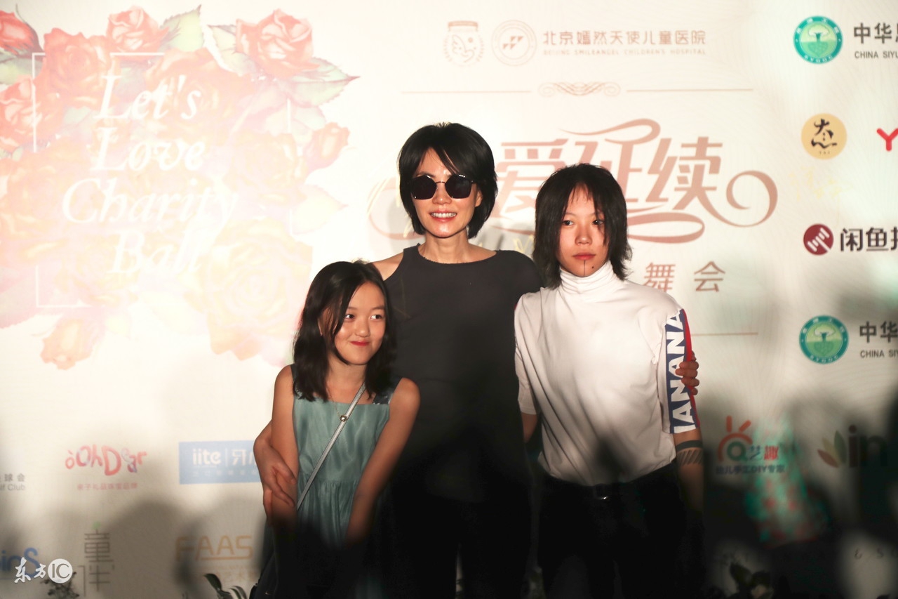 窦靖童写了什么歌,窦靖童唱法