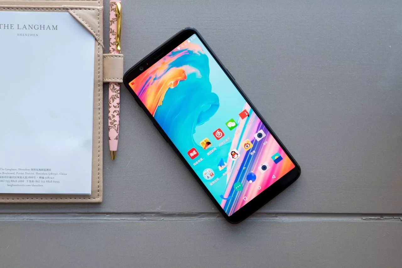 华为p40pro钢化膜和水凝膜,vivox80水凝膜和钢化膜哪个好