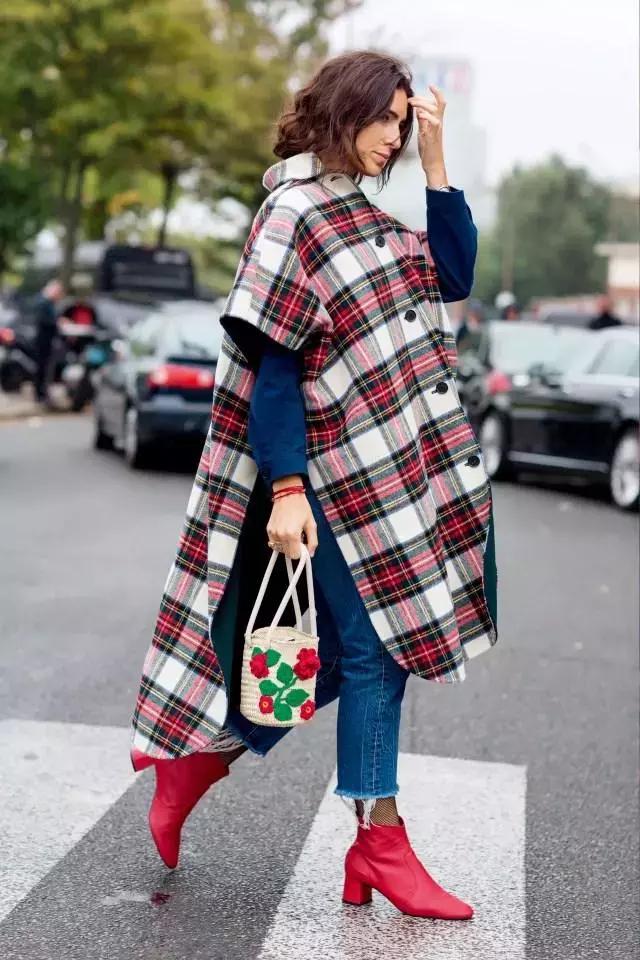 杨幂和热巴穿同款连衣裙,从杨幂赵丽颖到热巴肖战