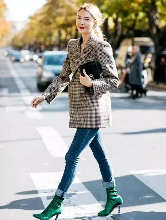 杨幂和热巴穿同款连衣裙,从杨幂赵丽颖到热巴肖战