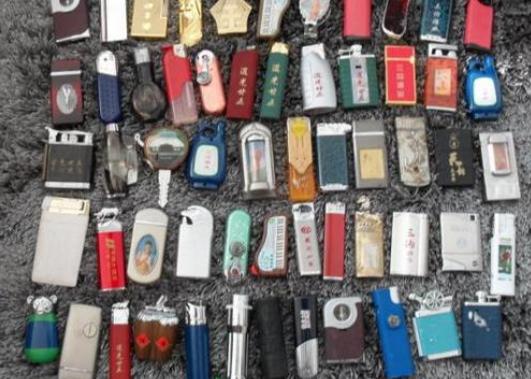 不用点燃的吸烟神器,烟民们注意了推荐一款除烟灰神器