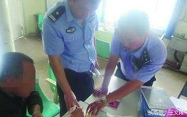 吸毒后想要在尿检后逃过一劫？吸毒后竟然往尿里加盐