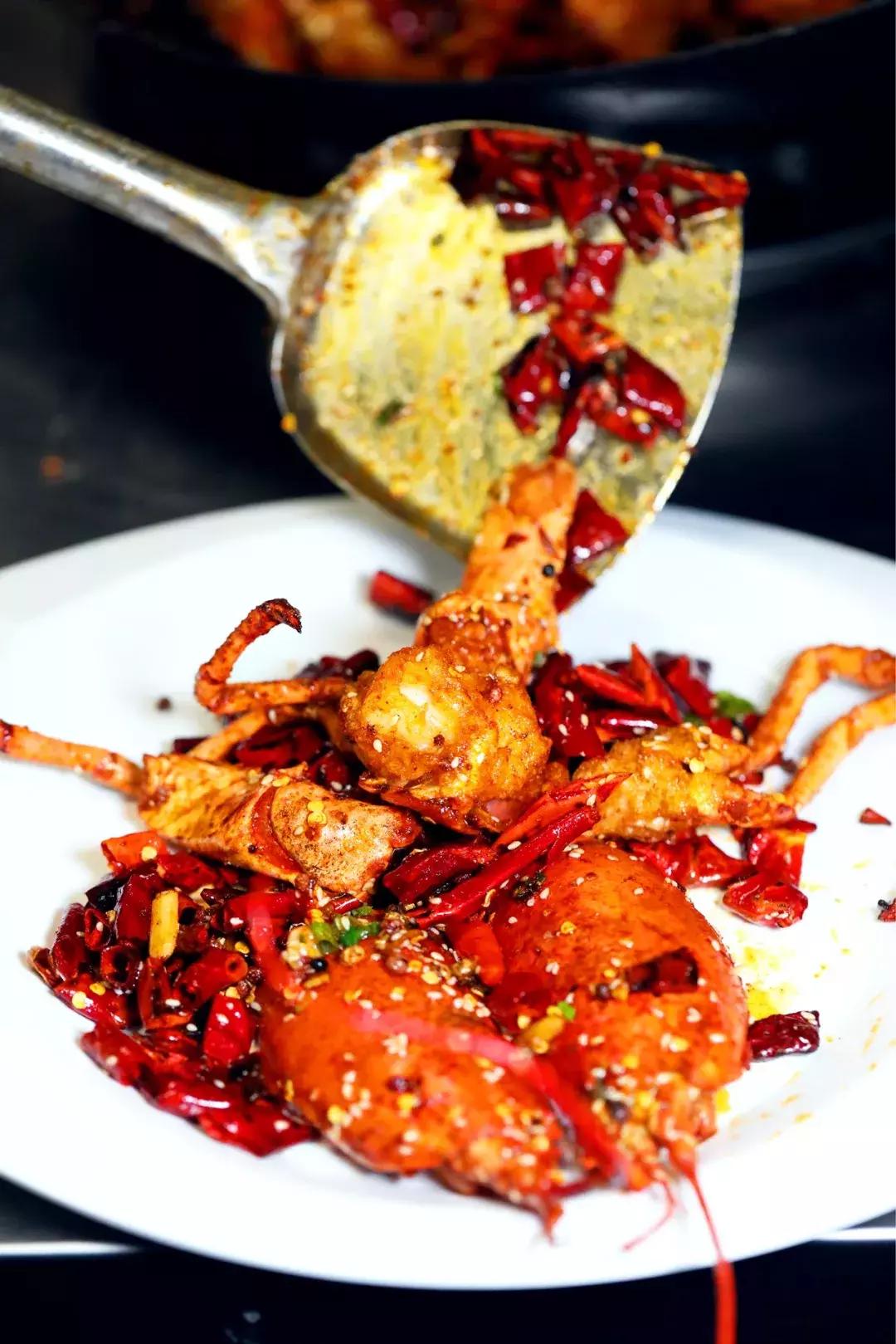 宇宙最红“地球港”空降北京！8国牛肉，逛吃7天不重样！