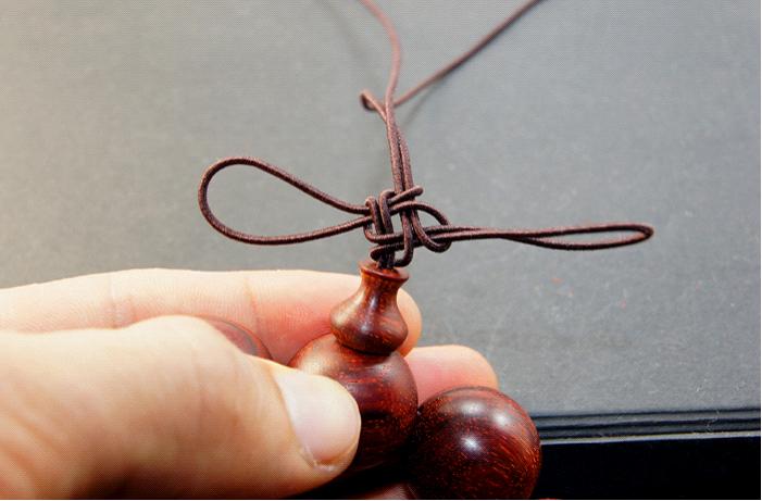 文玩手把串穿串教程,文玩人怎么开始盘串的