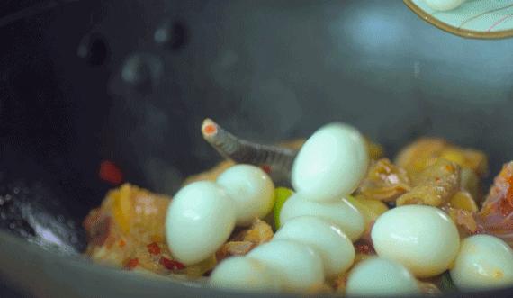 炒出来的鸡肉有腥味是为什么,红烧鸡肉如何不柴