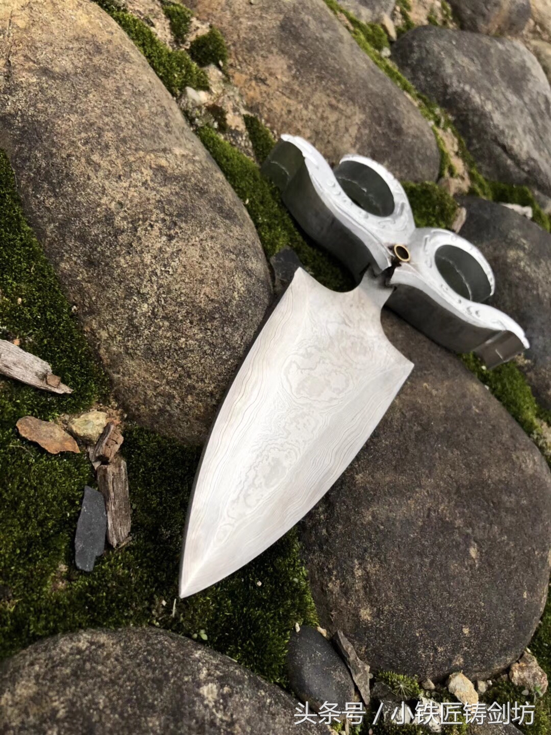 百炼花纹钢刀淬火,百炼云纹钢手刀