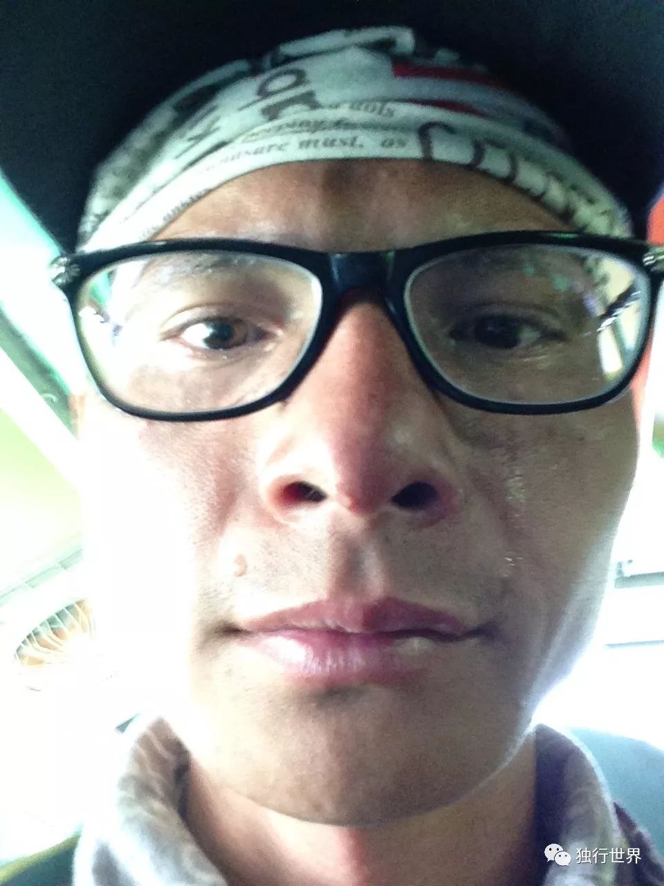 当你还在为生活抱怨,当你还在抱怨生活不易的时候