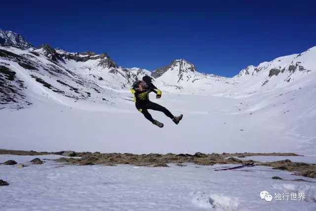 当你还在为生活抱怨,当你还在抱怨生活不易的时候