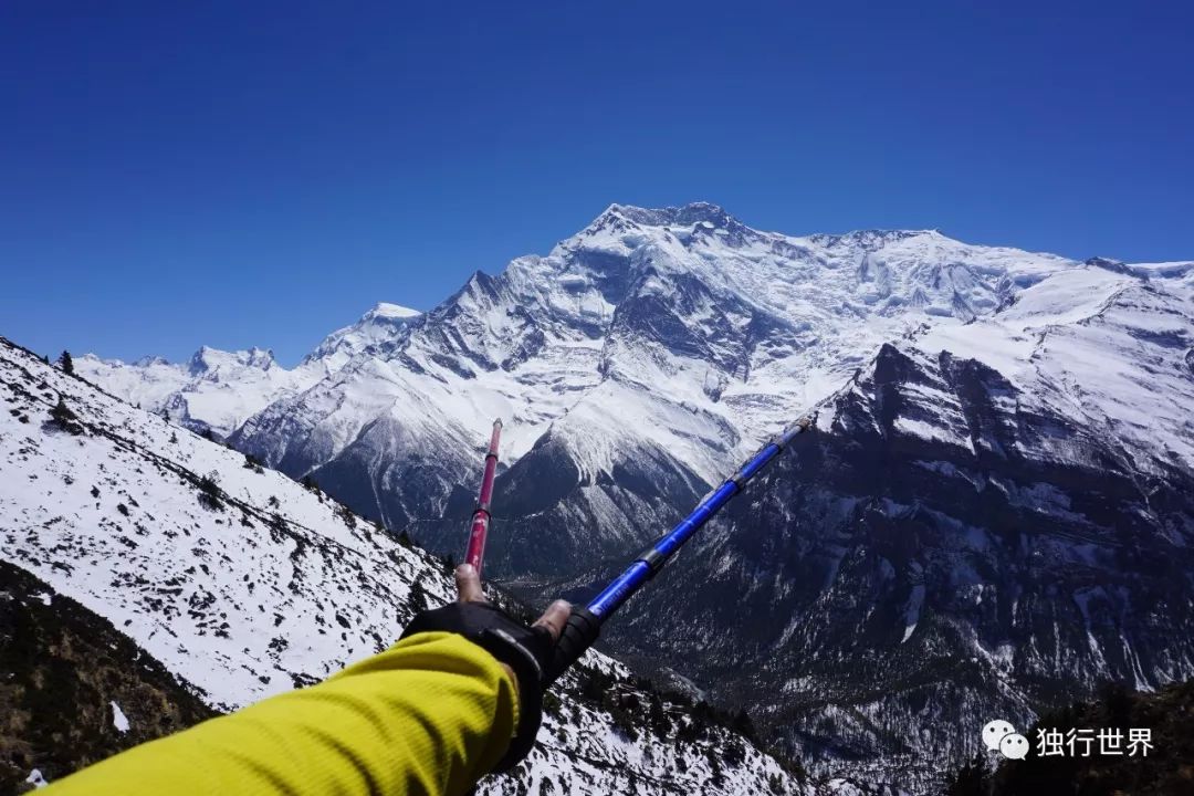 当你还在为生活抱怨,当你还在抱怨生活不易的时候