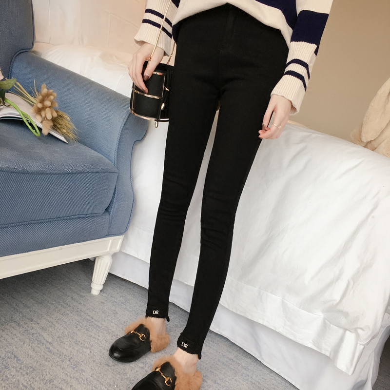 小脚裤怎么搭配衣服才好看秋冬,小脚裤怎么搭配好看冬季