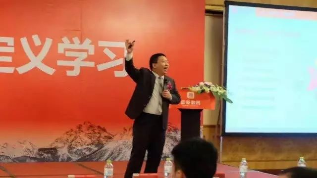 课匠故事｜周雪锋：从商业干将到专业课匠