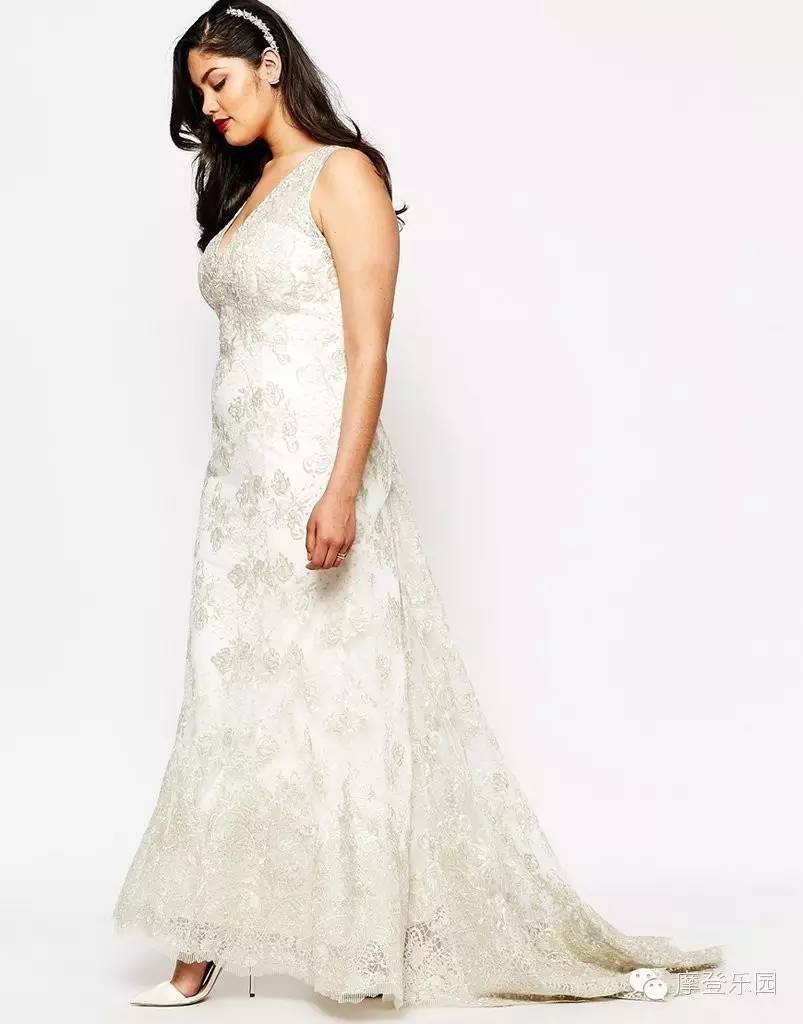 两地办婚礼可以穿两次婚纱吗,婚礼可以穿露脚的婚纱吗