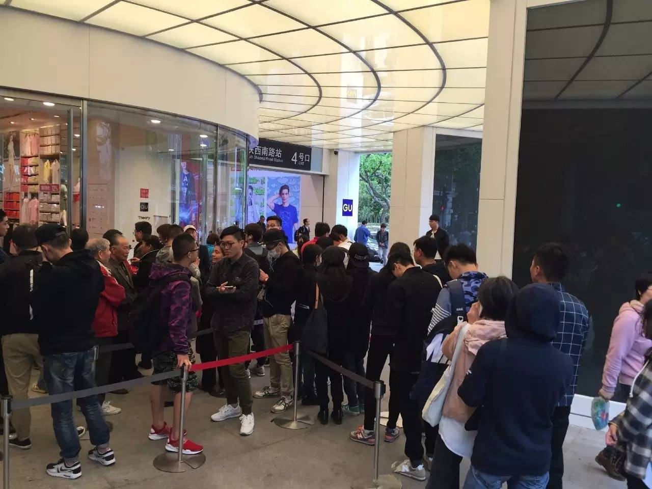 鎴戜滑鐪间腑鐨勪紭琛ｅ簱,璁╂棩鏈湅鍙嬩唬璐紭琛ｅ簱