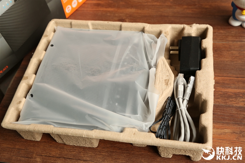 腾达路由器ac10评测,腾达1200光纤专用11ac双频路由器