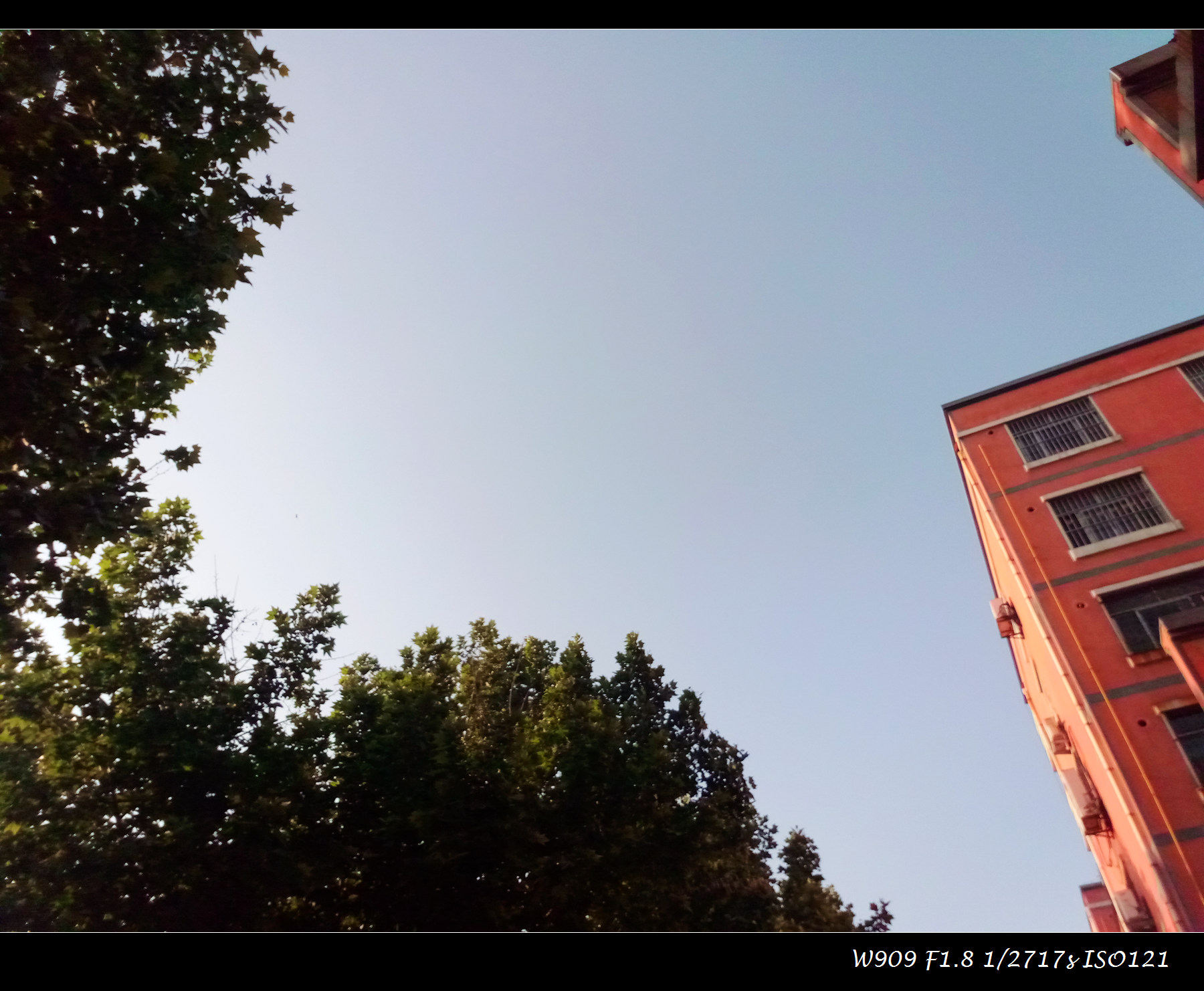 金立天鉴w909值得入手吗,金立天鉴w909翻盖手机