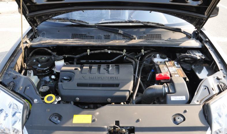 5万左右的七座纯电mpv,搭载2.5升v6发动机mpv