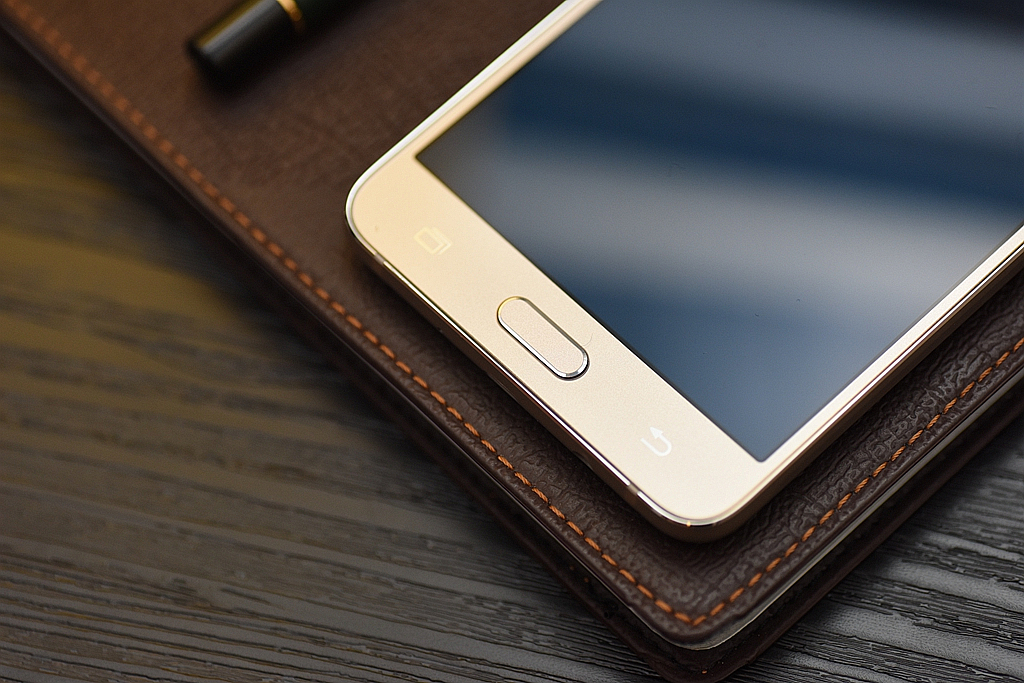 galaxyj7怎样,galaxyj72016扩容