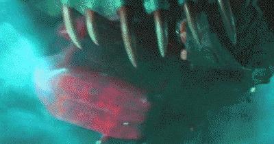 夭寿啊，章鱼上岸进化触手怪凌辱美少女啦！还好有dick警官~