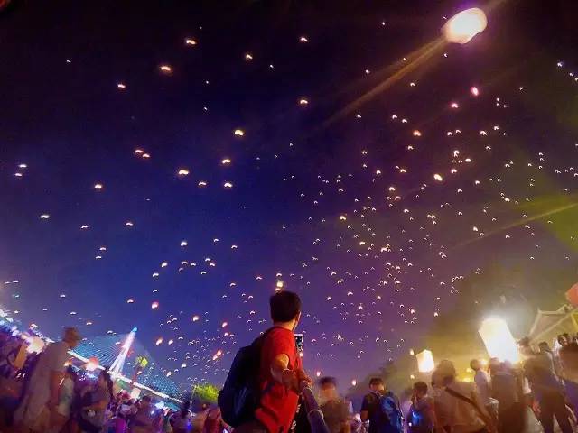 每个工作旅行者都想当旅行界的papi酱，然而。。。