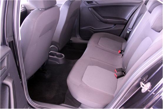 想给媳妇买一辆经济实惠的小车,二手车推荐1-2万女生开捷达