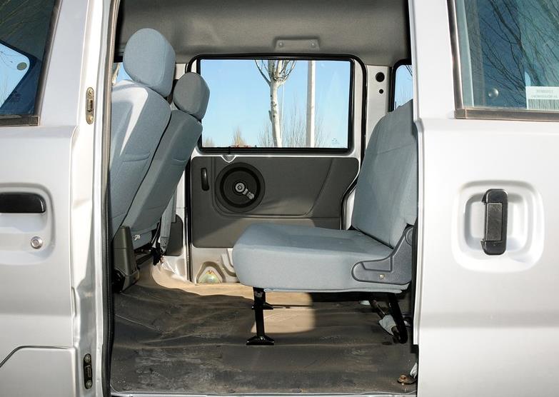 奥迪面包车,奥迪面包车多少钱一辆