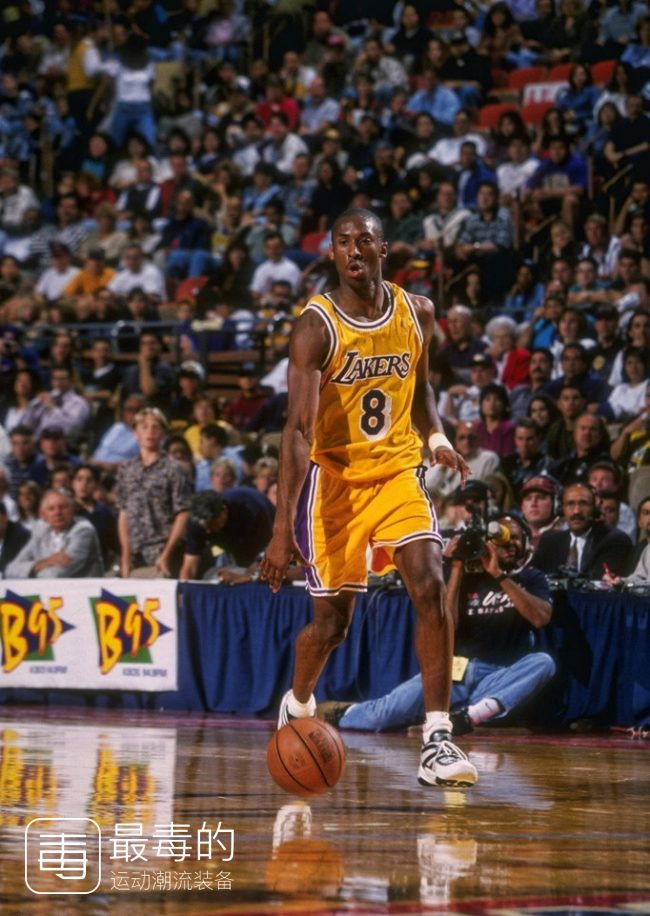 传奇落幕——科比工作生涯赛场球鞋完整回顾