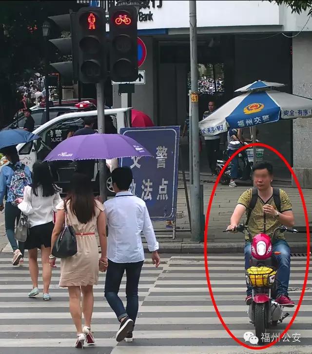 福州闯红灯多久能查出来,福州市十字路口红绿灯抓拍