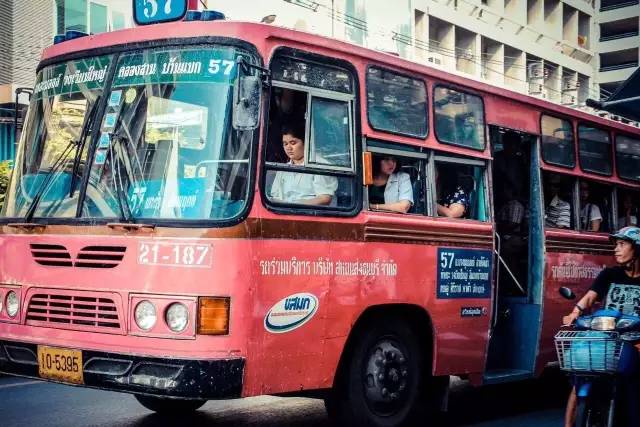 每个工作旅行者都想当旅行界的papi酱，然而。。。