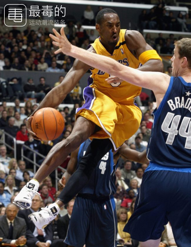 传奇落幕——科比工作生涯赛场球鞋完整回顾