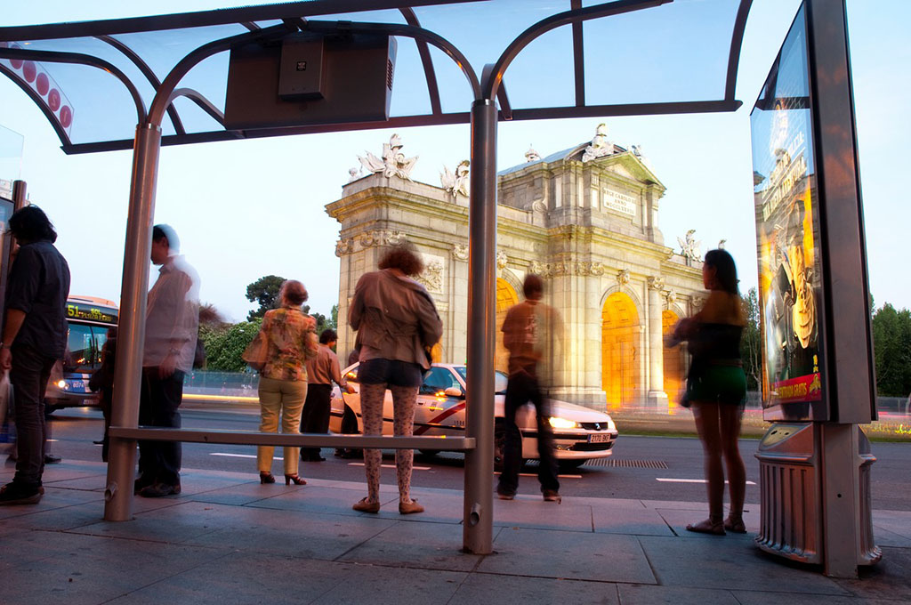 什么城市公交车最受欢迎,常见的公交站台有哪些类型