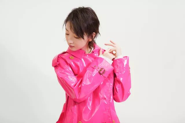 年味渐消的中国红,春节送礼中国红